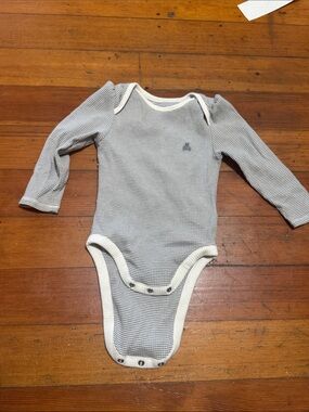 GAP Gray Waffle Knit Long-Sleeve Baby One-Piece with Cream Trim